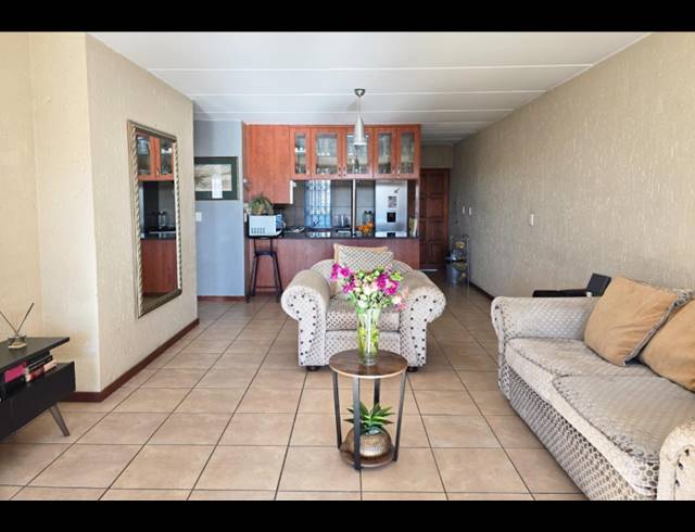 88M² APARTMENT BLOCK FOR SALE IN MEYERSDAL